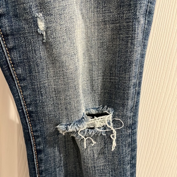 True Religion Size 28 Style Halle. High Rise Super Skinny. Perfect shape - Picture 5 of 7